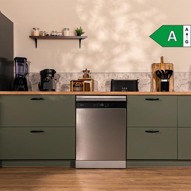 Bolero Aguazero 6800 Inox A Lavavajillas diseñado para 14 cubiertos, con Clase A y el avanzado Motor Inverter Plus Duo. Disfruta de 8 programas versátiles, incluyendo Smart ProWash  y SteamMax, junto con el BlueWater System. Optimiza cada ciclo con Eco FlexWash y Comfort Wash, mientras el filtro antibacteriano y el programa AutoClean mantienen la higiene. La tecnología Dual Zone Wash, la función Half Load y la comodidad del Delay Start hacen una experiencia superior.